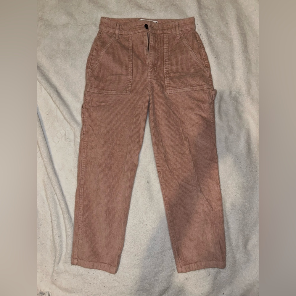 Hollister Ultra High-Rise Corduroy Pants in Dusty Rose Size 7 W28